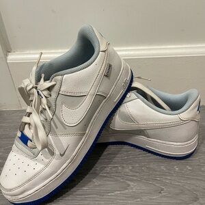 Nike Air Force 1 LV8